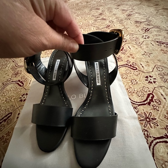 Manolo Blahnik Shoes - MANOLO BLAHNIK Black Leather Sandals US 8